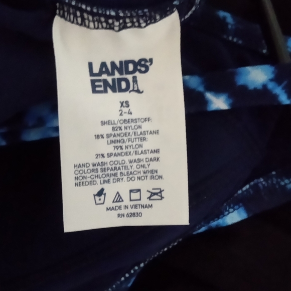 NWT Lands End one piece swim suit. XS - Picture 4 of 4